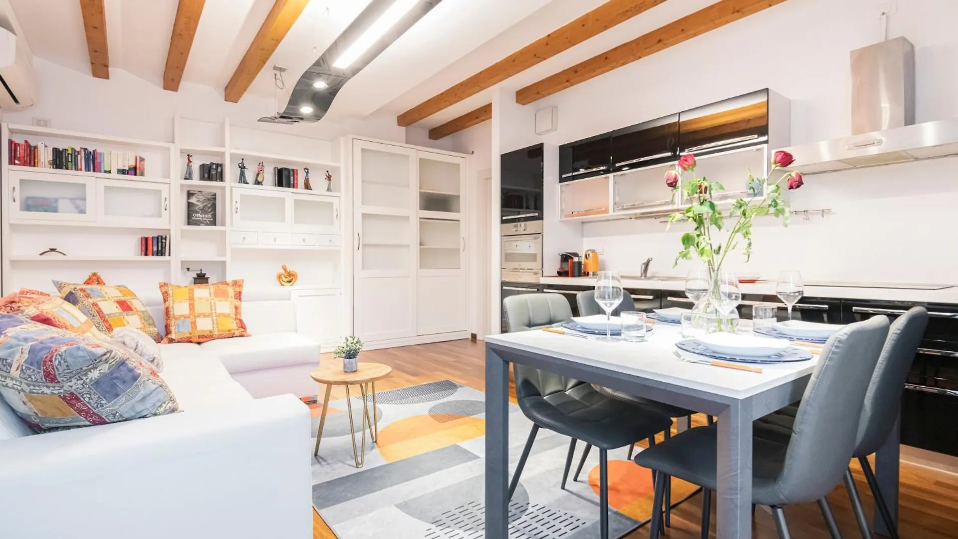 Apartment Easylife - Stupendo E Rifinito Appartamento In Zona Navigli Milan Italy