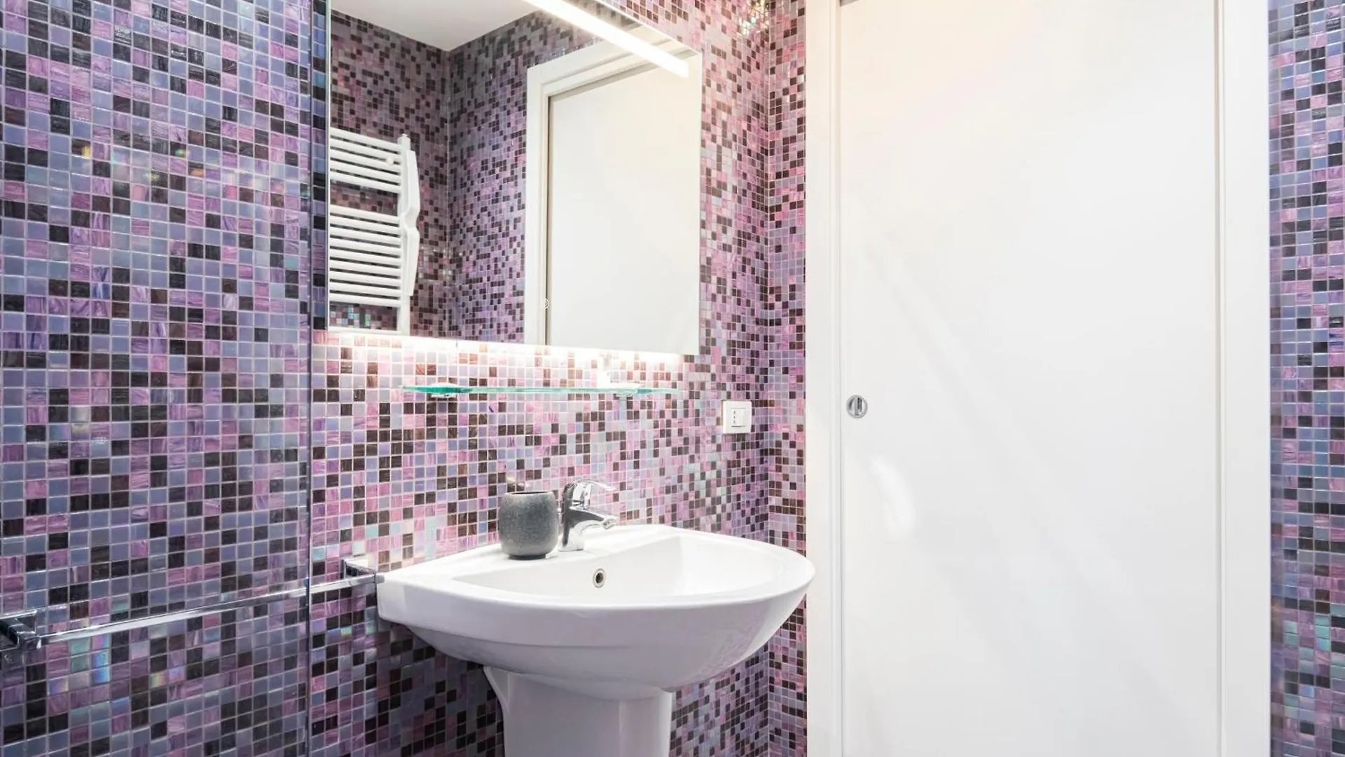 Easylife - Stupendo E Rifinito Appartamento In Zona Navigli Milan 0*,  Italy